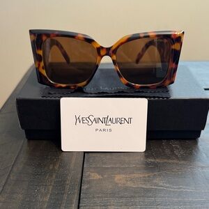 Black and Brown Tortoise Sunglasses